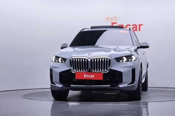 BMW X5 xDrive 40i M Sport — пробег 4 988 км — фото 3 из 5