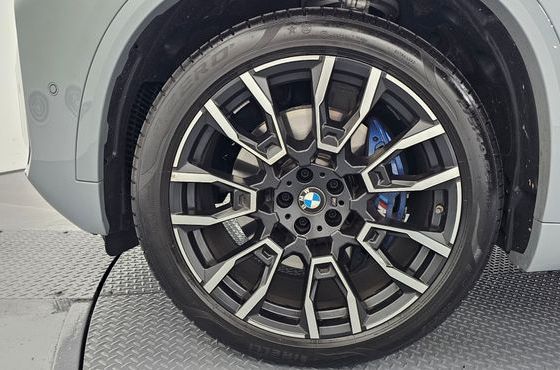 BMW X5 xDrive 40i M Sport — пробег 4 988 км — фото 5 из 5