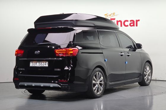 Kia Carnival 9-Seater Hi-Limousine Prestige Hiroof — пробег 56 380 км — фото 2 из 5