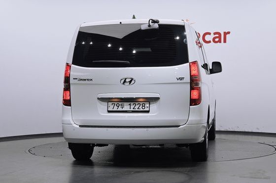 Hyundai Starex Wagon 12-Seater Smart — пробег 71 729 км — фото 4 из 5
