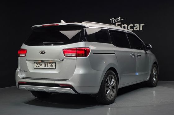 Kia Carnival 9-seater Prestige — пробег 100 766 км — фото 2 из 5