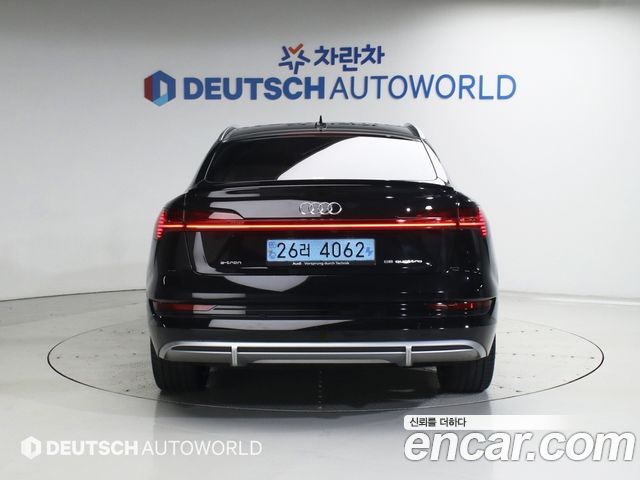 Audi e-tron из Кореи Encar