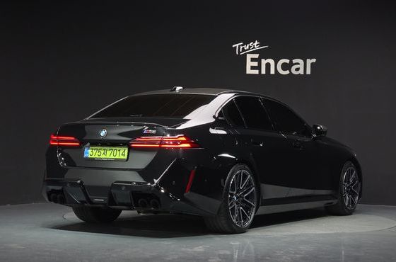 BMW M5 M5 Sedan — пробег 17 536 км — фото 2 из 5