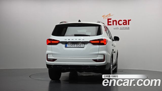 Ssangyong Rexton из Кореи Encar