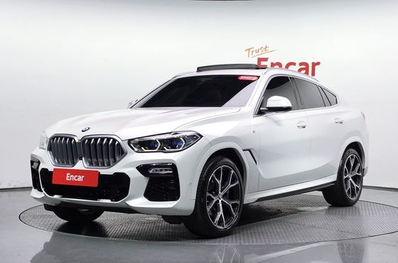 BMW X6 xDrive40i M Sport — пробег 65 132 км — фото 1 из 5