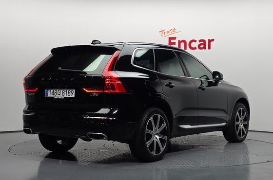 Volvo XC60 D5 Inscription — пробег 71 117 км — фото 2 из 5