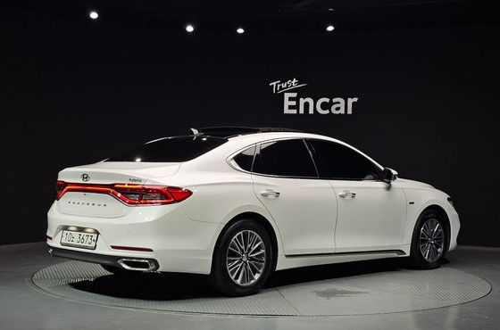 Hyundai Grandeur Exclusive Special — пробег 48 284 км — фото 2 из 5