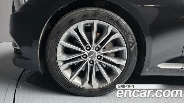 Hyundai Genesis из Кореи Encar