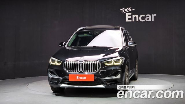 BMW X1 xDrive 20i xLine — пробег 65 273 км — фото 3 из 5
