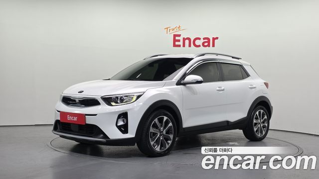 Kia Stonic из Кореи Encar