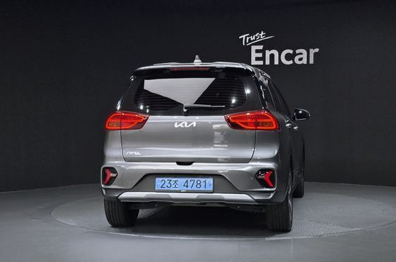 Kia Niro Air — пробег 128 025 км — фото 4 из 5