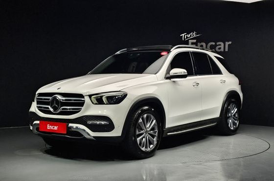Mercedes-Benz GLE-Class GLE300d 4MATIC — пробег 42 945 км — фото 1 из 5
