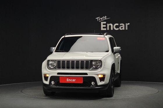 Jeep Renegade 1.3 Limited — пробег 30 794 км — фото 3 из 5
