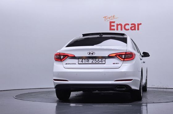 Hyundai Sonata 1.7 Diesel Smart Special — пробег 142 973 км — фото 4 из 5