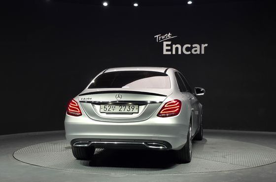 Mercedes-Benz C-Class C220 d Avantgarde — пробег 72 677 км — фото 4 из 5