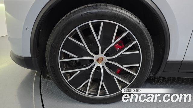 Porsche Macan 4S — пробег 12 934 км — фото 5 из 5