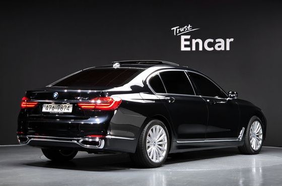 BMW 7-Series 730Ld xDrive — пробег 107 420 км — фото 2 из 5