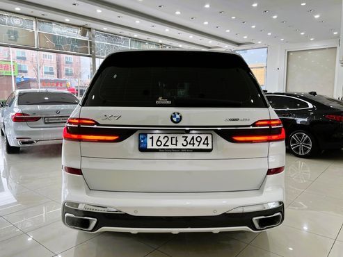 BMW X7 xDrive 40i M Sport 6STR — пробег 67 595 км — фото 4 из 5