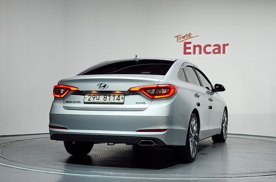 Hyundai Sonata 2.0 Premium — пробег 115 251 км — фото 4 из 5