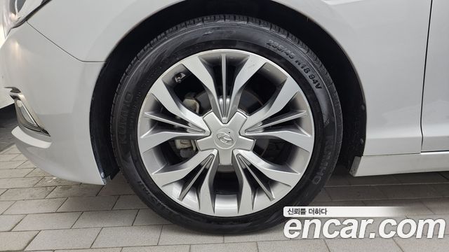 Hyundai Sonata 2.0 Premium — пробег 115 251 км — фото 5 из 5
