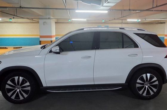 Mercedes-Benz GLE-Class GLE300d 4MATIC — пробег 9 100 км — фото 3 из 5