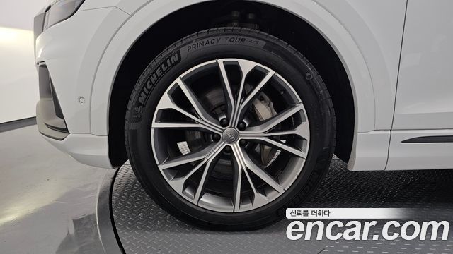 Audi Q8 из Кореи Encar
