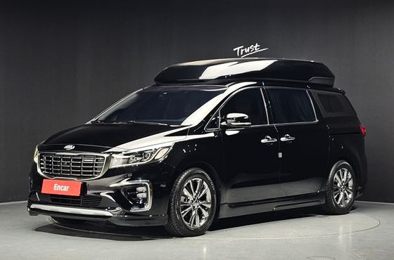 Kia Carnival Gasoline 9-Seater Hi-Limousine Noblesse Special — пробег 51 174 км — фото 1 из 5
