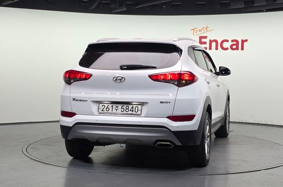 Hyundai Tucson Diesel 1.7 2WD Modern — пробег 122 348 км — фото 4 из 5