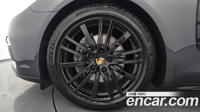 Porsche Panamera 3.0 AWD — пробег 72 165 км — фото 5 из 5
