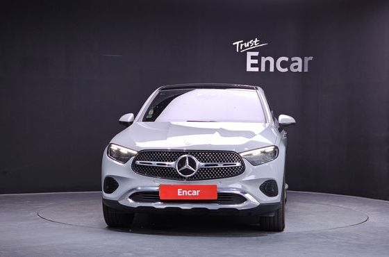 Mercedes-Benz GLC-Class GLC300 4MATIC Coupe — пробег 29 715 км — фото 3 из 5