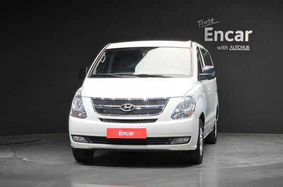 Hyundai Starex 12-Seater Wagon CVX Luxury — пробег 49 462 км — фото 3 из 5