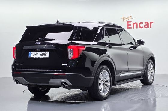 Ford Explorer 2.3 LimIted 4WD — пробег 96 766 км — фото 2 из 5