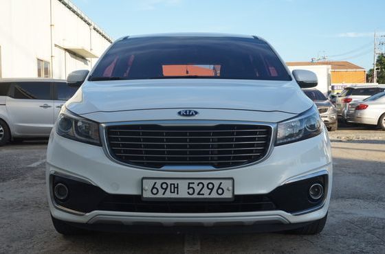 Kia Carnival 9-seater Luxury — пробег 280 962 км — фото 3 из 5