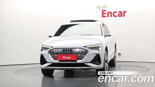 Audi e-tron из Кореи Encar