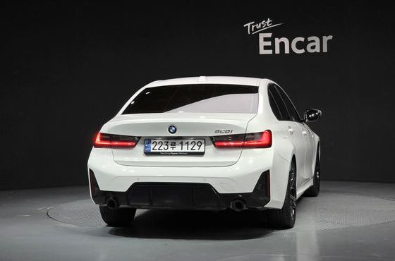 BMW 3-Series 320i M Sport — пробег 11 249 км — фото 4 из 5