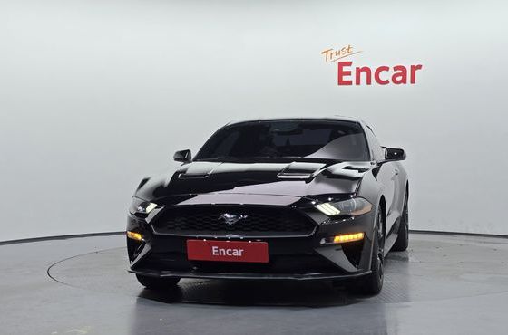 Ford Mustang Coupe — пробег 96 566 км — фото 3 из 5
