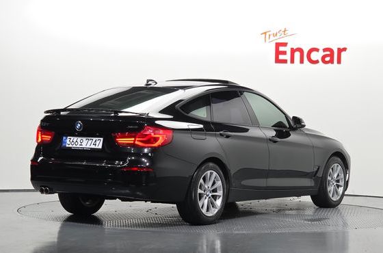 BMW Gran Turismo GT 320d xDrive — пробег 97 113 км — фото 2 из 5