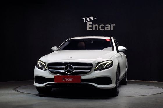 Mercedes-Benz E-Class E220d Avantgarde — пробег 94 312 км — фото 3 из 5