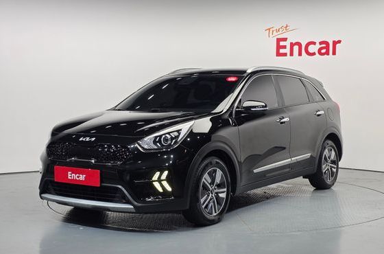Kia Niro 1.6 HEV Prestige — пробег 68 264 км — фото 1 из 5