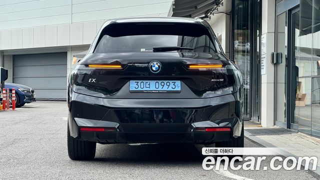 BMW iX из Кореи Encar