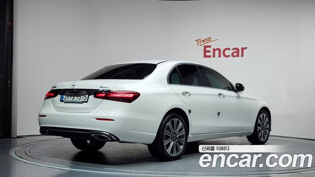 Mercedes-Benz E-Class из Кореи Encar