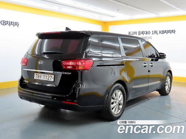 Kia Carnival из Кореи Encar