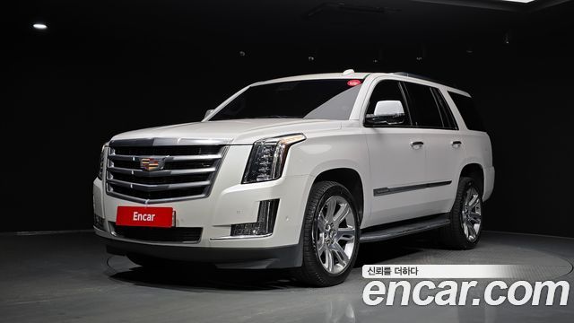 Cadillac Escalade 6.2 4th — пробег 131 793 км — фото 1 из 5