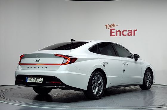 Hyundai Sonata 2.0 Premium Plus — пробег 75 066 км — фото 2 из 5