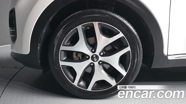 Kia Sportage из Кореи Encar