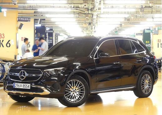 Mercedes-Benz GLC-Class GLC 300 4MATIC Avantgarde — пробег 8 000 км — фото 1 из 5