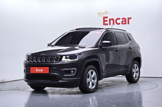 Jeep Compass 2.4 Longitude AWD — пробег 33 720 км — фото 1 из 5