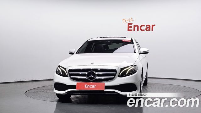 Mercedes-Benz E-Class из Кореи Encar