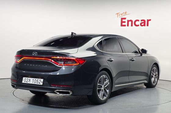 Hyundai Grandeur 2.4 Premium Special — пробег 54 002 км — фото 2 из 5