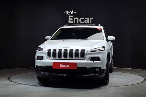 Jeep Cherokee 2.2 Diesel Longitude AWD — пробег 76 135 км — фото 3 из 5